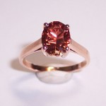 Перстень из розового золота