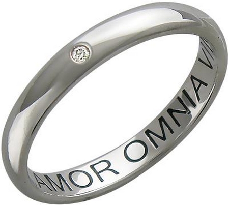 Обручальное кольцо из платины с бриллиантами «Amor Omnia vincit»
